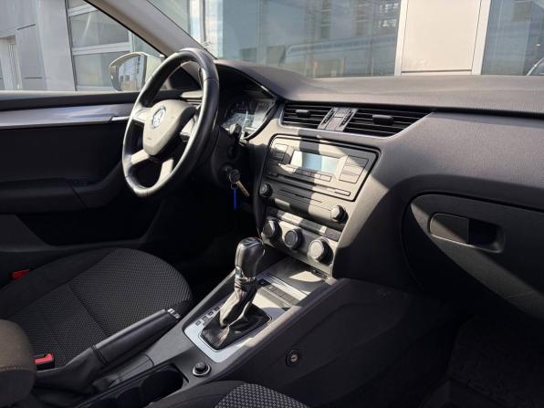Skoda Octavia III (A7) с пробегом 2013 года, цена 950 000 рублей, 145900 км, лифтбек, Автокод Объявления