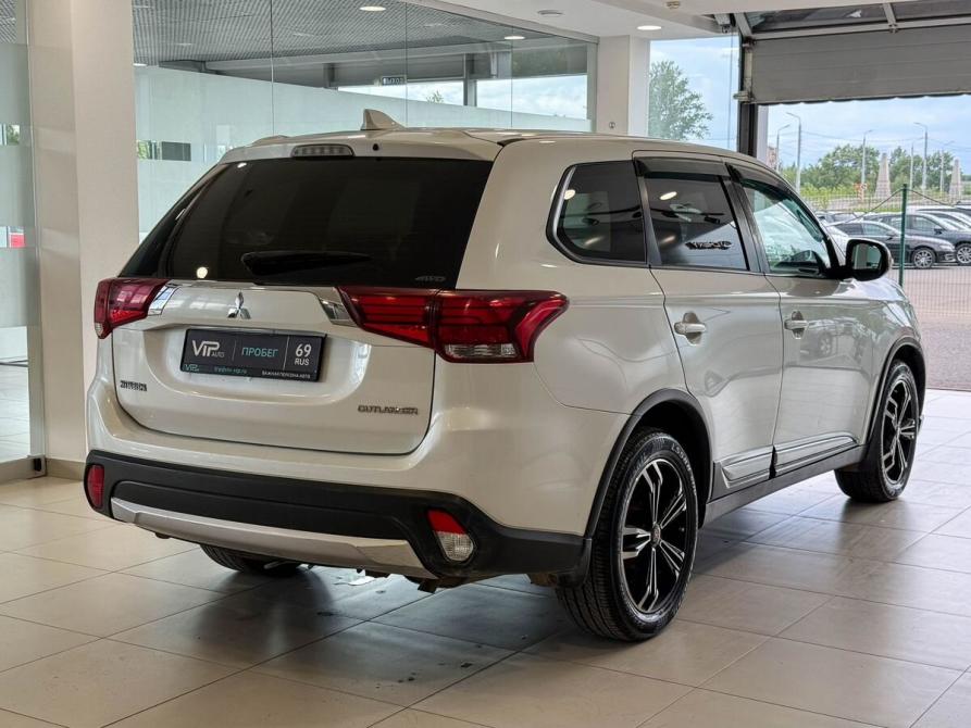 Mitsubishi Outlander III Рестайлинг 2 Тверь  - изображение 6