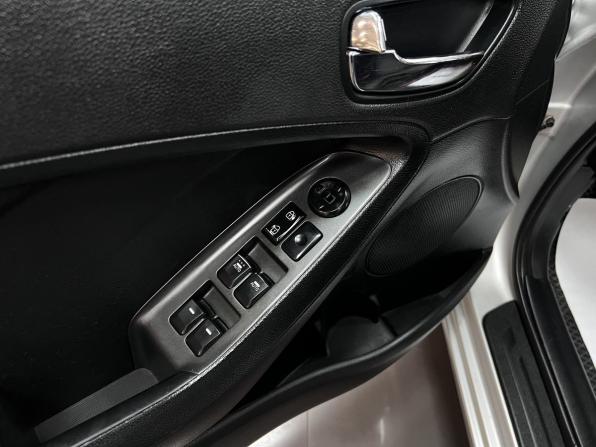 Kia Cerato III с пробегом 2014 года, цена 945 000 рублей, 241543 км, седан, Автокод Объявления