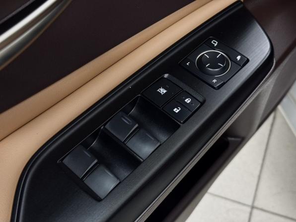 Lexus ES VII с пробегом 2019 года, цена 3 498 000 рублей, 139935 км, седан, Автокод Объявления