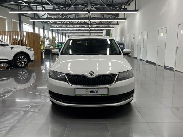 Skoda Rapid I Рестайлинг с пробегом 2018 года, цена 1 045 000 рублей, 195016 км, лифтбек, Автокод Объявления