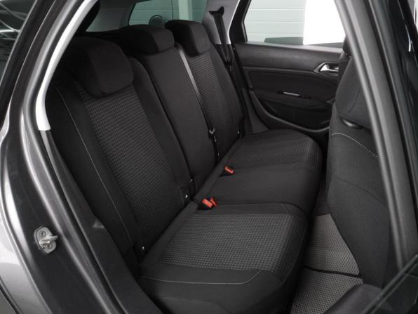 Peugeot 308 II Рестайлинг с пробегом 2018 года, цена 1 199 000 рублей, 185705 км, универсал, Автокод Объявления