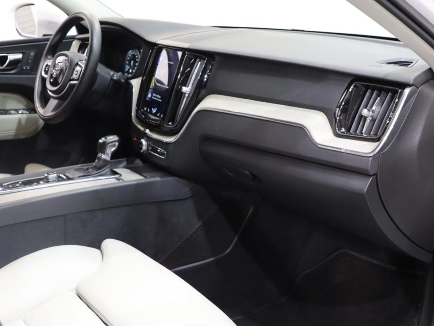Volvo XC60 II Санкт-Петербург  - изображение 9