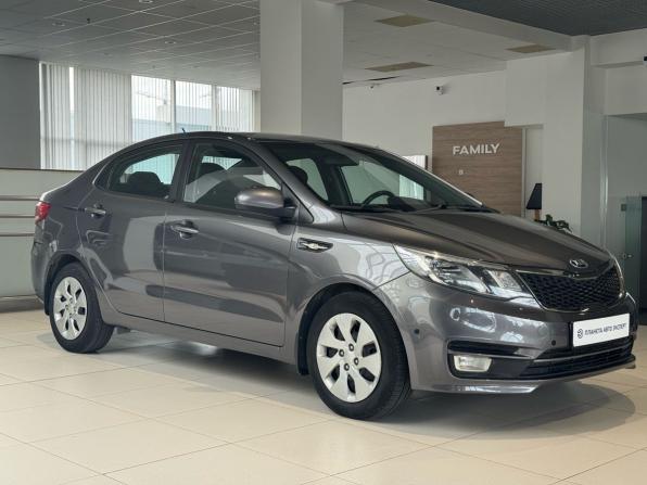 Kia Rio III Рестайлинг с пробегом 2015 года, цена 1 070 000 рублей, 100523 км, седан, Автокод Объявления