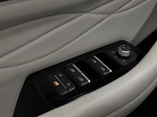 Geely Monjaro I с пробегом 2021 года, цена 3 000 000 рублей, 53956 км, внедорожник, Автокод Объявления