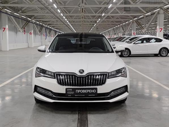 Skoda Superb III Рестайлинг с пробегом 2020 года, цена 2 190 000 рублей, 105642 км, лифтбек, Автокод Объявления