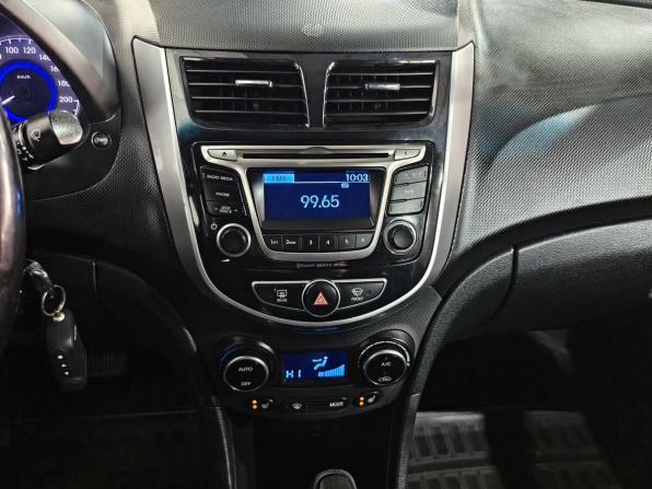 Hyundai Solaris I Рестайлинг с пробегом 2014 года, цена 780 000 рублей, 183727 км, седан, Автокод Объявления