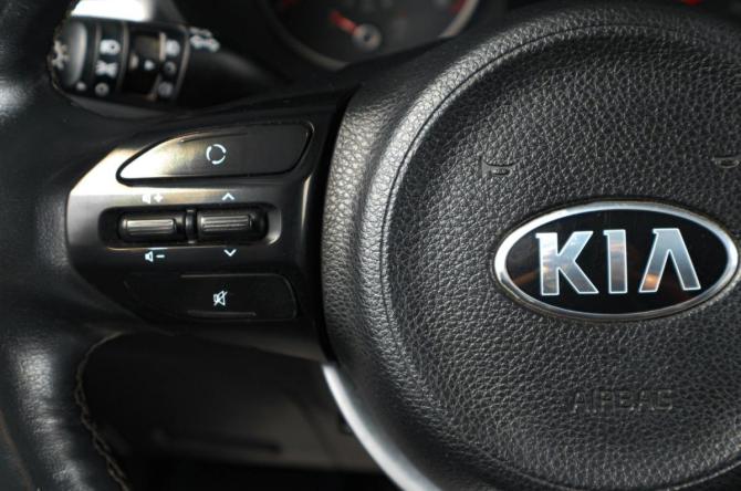 Kia Rio IV Рестайлинг с пробегом 2019 года, цена 1 499 000 рублей, 140000 км, хэтчбек, Автокод Объявления