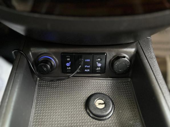 Hyundai Santa Fe II Рестайлинг с пробегом 2011 года, цена 1 270 000 рублей, 266679 км, внедорожник, Автокод Объявления