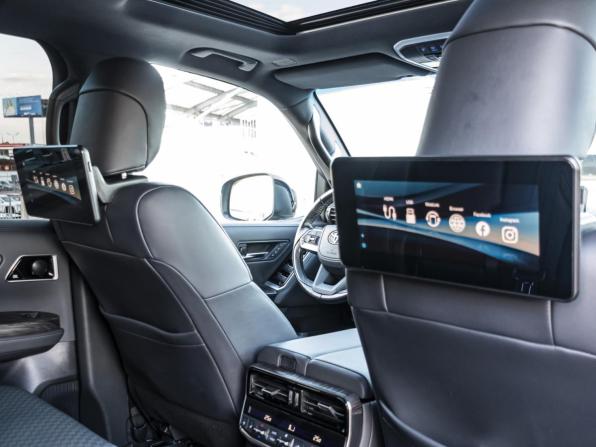 Toyota Land Cruiser 300 Series с пробегом 2023 года, цена 13 598 000 рублей, 18930 км, внедорожник, Автокод Объявления