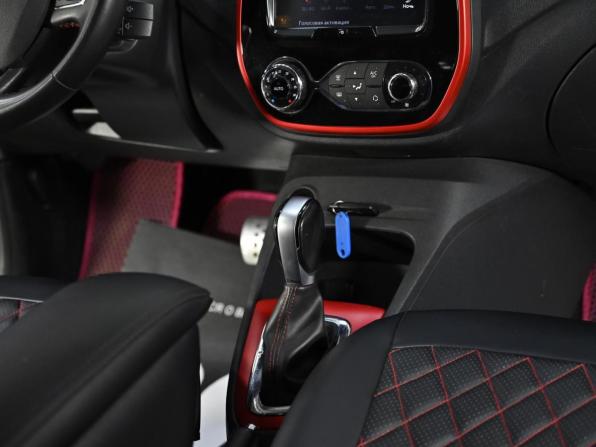 Renault Kaptur I с пробегом 2018 года, цена 1 099 000 рублей, 165000 км, внедорожник, Автокод Объявления
