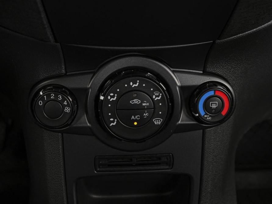 Ford Fiesta Mk6 Рестайлинг Ставрополь  - изображение 13