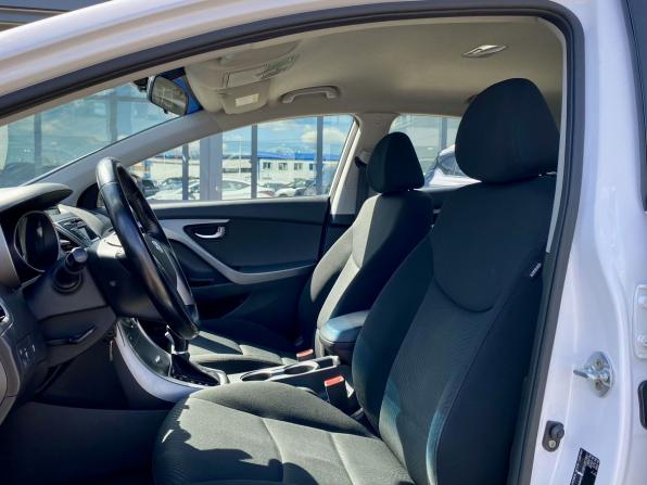 Hyundai Elantra V (MD) Рестайлинг с пробегом 2014 года, цена 1 299 000 рублей, 117873 км, седан, Автокод Объявления