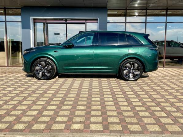 Li Auto (Lixiang) L7 I с пробегом 2023 года, цена 7 250 000 рублей, 2400 км, внедорожник, Автокод Объявления