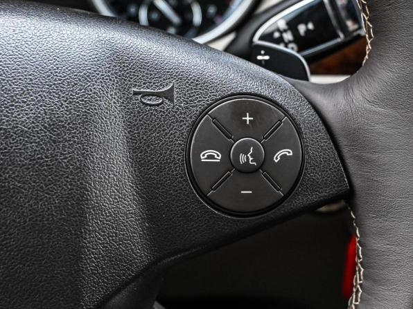 Mercedes-Benz R-Класс I Рестайлинг 2 с пробегом 2012 года, цена 1 384 000 рублей, 235000 км, минивэн, Автокод Объявления