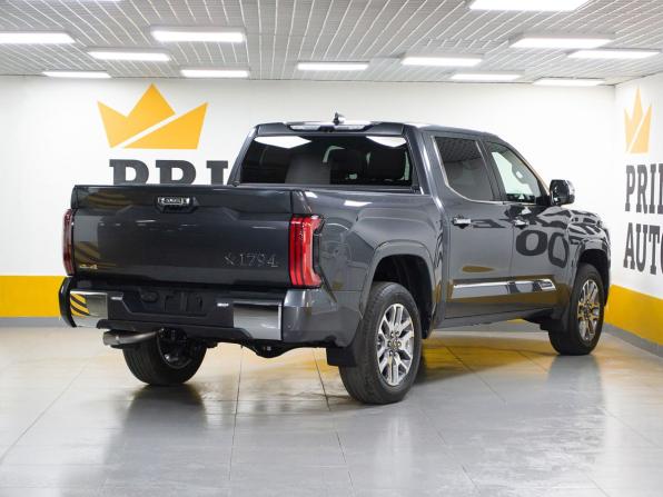 Toyota Tundra III с пробегом 2026 года, цена 10 799 000 рублей, 54 км, offers.body_type.unknown, Автокод Объявления