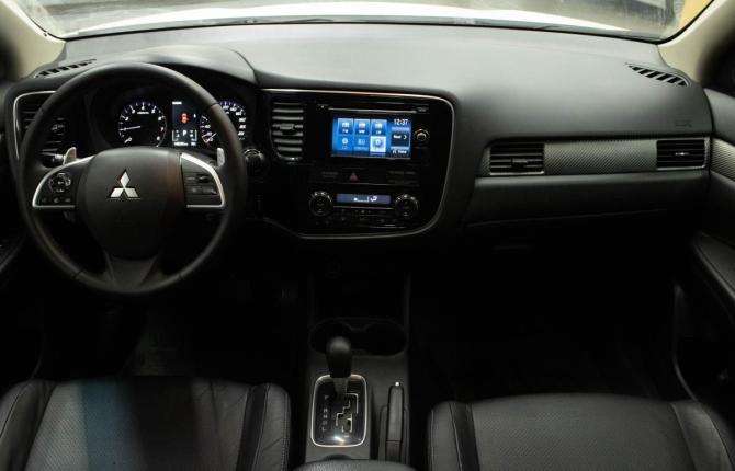 Mitsubishi Outlander III с пробегом 2012 года, цена 1 529 000 рублей, 146245 км, внедорожник, Автокод Объявления