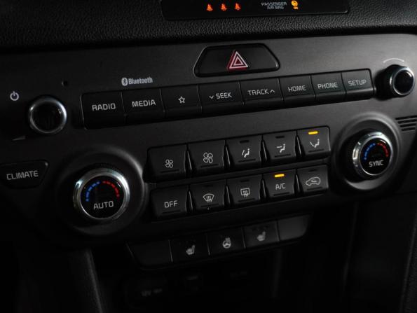Kia Sportage IV Рестайлинг с пробегом 2019 года, цена 1 999 000 рублей, 196555 км, внедорожник, Автокод Объявления
