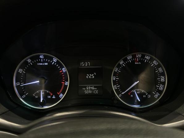 Skoda Octavia II (A5) Рестайлинг с пробегом 2012 года, цена 649 000 рублей, 203475 км, лифтбек, Автокод Объявления