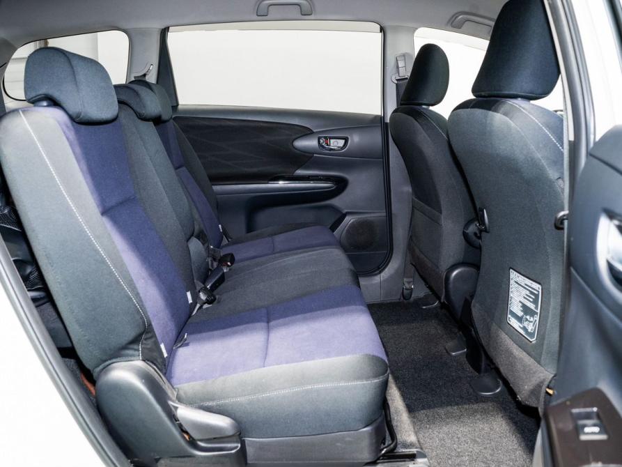 Toyota Wish II Рестайлинг Чита  - изображение 6