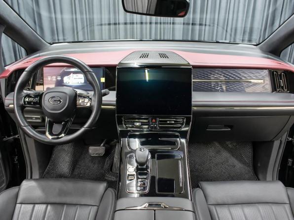 GAC M8 с пробегом 2023 года, цена 4 498 000 рублей, 40559 км, минивэн, Автокод Объявления