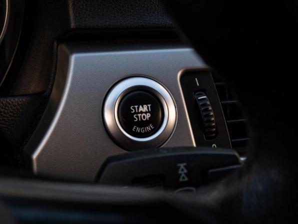BMW 3 серии V (E90/E91/E92/E93) с пробегом 2007 года, цена 825 000 рублей, 299342 км, седан, Автокод Объявления