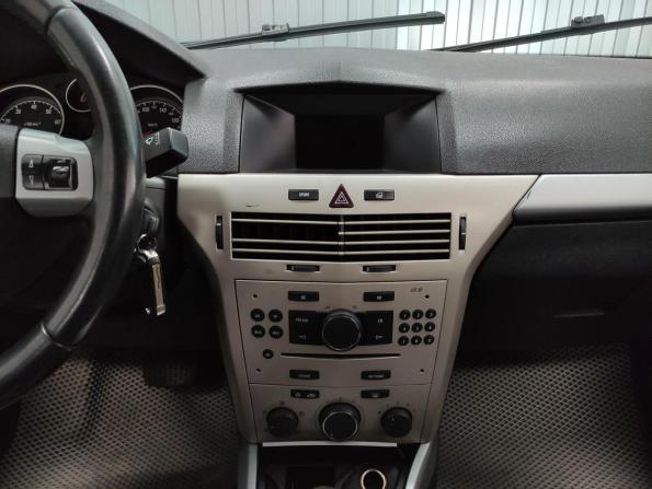 Opel Astra H Рестайлинг с пробегом 2011 года, цена 595 000 рублей, 256065 км, универсал, Автокод Объявления
