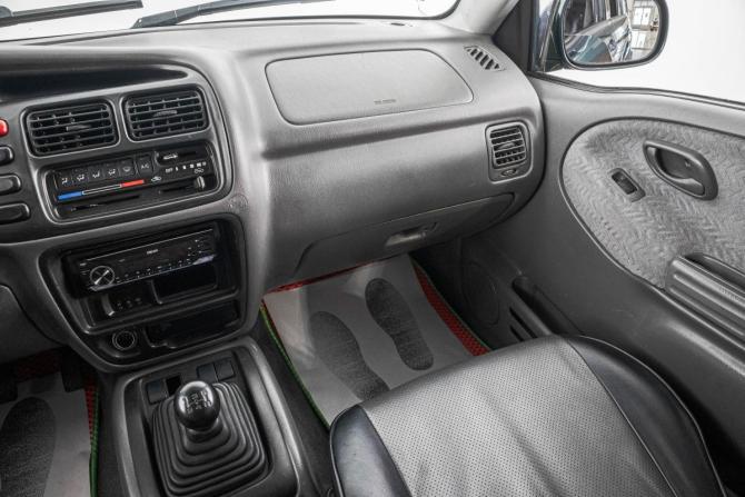 Suzuki Grand Vitara I Рестайлинг с пробегом 2002 года, цена 559 000 рублей, 284000 км, внедорожник, Автокод Объявления