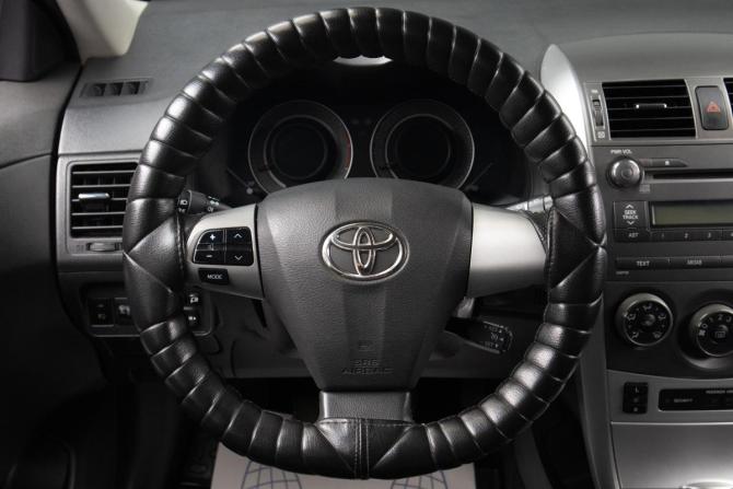 Toyota Corolla X (E140 E150) Рестайлинг с пробегом 2012 года, цена 1 279 000 рублей, 195400 км, седан, Автокод Объявления