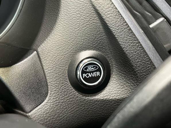 Ford Focus III с пробегом 2012 года, цена 729 000 рублей, 210210 км, универсал, Автокод Объявления
