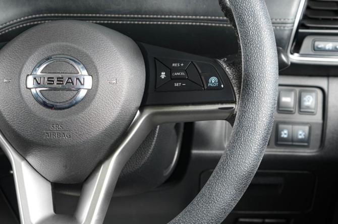 Nissan Serena V (C27) с пробегом 2017 года, цена 1 999 000 рублей, 229705 км, минивэн, Автокод Объявления