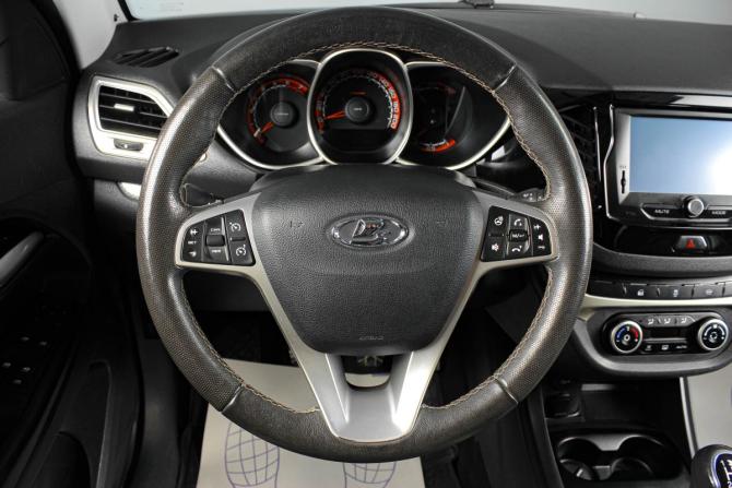 Lada (ВАЗ) Vesta I с пробегом 2020 года, цена 1 379 000 рублей, 83000 км, универсал, Автокод Объявления