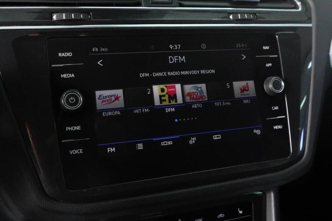 Volkswagen Tiguan II Рестайлинг с пробегом 2021 года, цена 2 999 000 рублей, 41955 км, внедорожник, Автокод Объявления