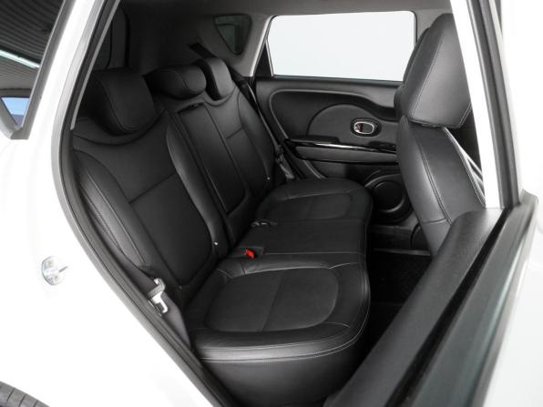 Kia Soul II Рестайлинг с пробегом 2017 года, цена 1 888 000 рублей, 48695 км, хэтчбек, Автокод Объявления