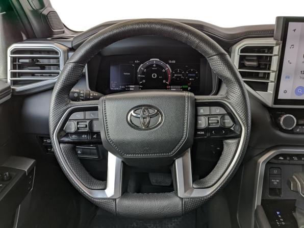 Toyota Sequoia III с пробегом 2023 года, цена 12 005 000 рублей, 34850 км, внедорожник, Автокод Объявления