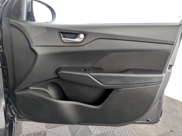 Hyundai Solaris II Рестайлинг с пробегом 2021 года, цена 1 469 000 рублей, 56352 км, седан, Автокод Объявления
