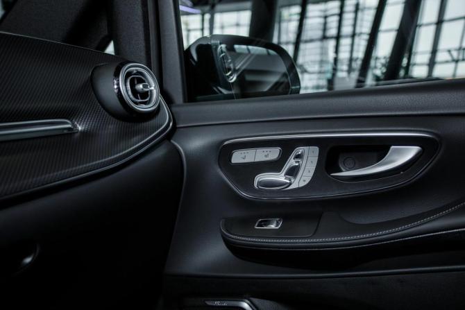Новый Mercedes-Benz V-Класс III (W447) Рестайлинг 2 2026 года, цена 15 559 000 рублей, минивэн, Автокод Объявления