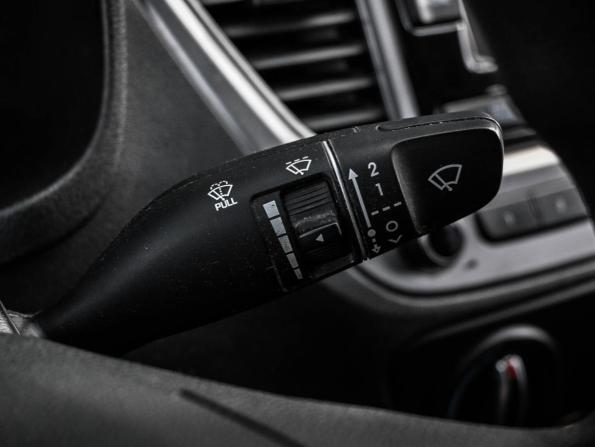 Hyundai Solaris II Рестайлинг с пробегом 2022 года, цена 1 429 000 рублей, 85143 км, седан, Автокод Объявления