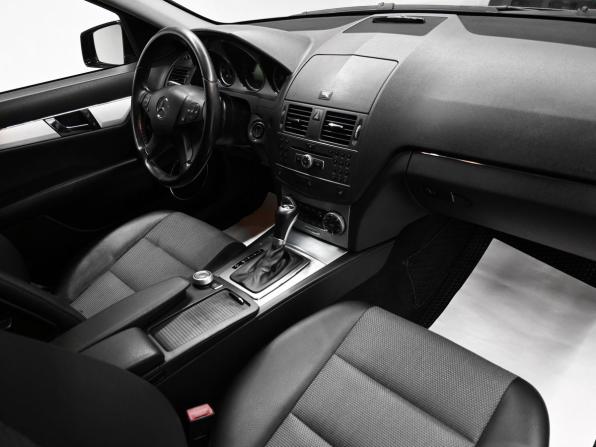 Mercedes-Benz C-Класс III (W204) с пробегом 2010 года, цена 925 000 рублей, 328466 км, седан, Автокод Объявления