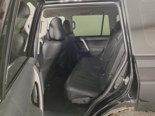 Toyota Land Cruiser Prado 150 Series Рестайлинг 3 с пробегом 2021 года, цена 5 399 000 рублей, 30469 км, внедорожник, Автокод Объявления