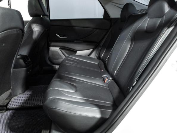 Hyundai Elantra VII (CN7) с пробегом 2023 года, цена 2 049 700 рублей, 69766 км, седан, Автокод Объявления