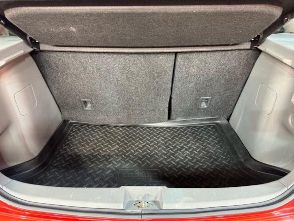 Suzuki SX4 I (Classic) Рестайлинг с пробегом 2010 года, цена 989 000 рублей, 111571 км, хэтчбек, Автокод Объявления