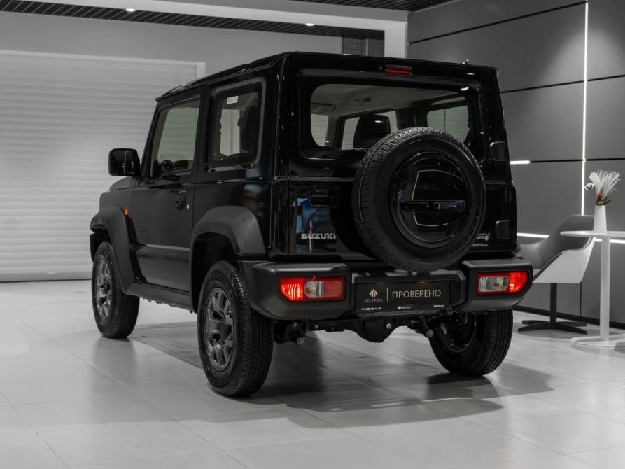 Suzuki Jimny IV Москва  - изображение 4