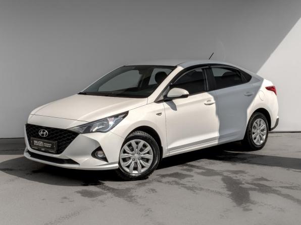 Hyundai Solaris II Рестайлинг с пробегом 2022 года, цена 1 665 000 рублей, 72478 км, седан, Автокод Объявления