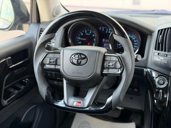 Toyota Land Cruiser 200 Series с пробегом 2011 года, цена 2 900 000 рублей, 392986 км, внедорожник, Автокод Объявления
