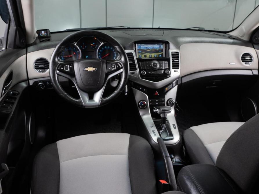Chevrolet Cruze I Рестайлинг Тюмень  - изображение 6