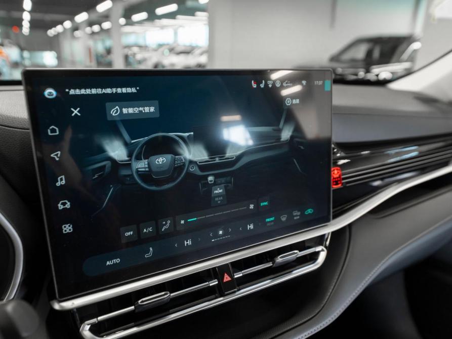 Toyota Highlander IV (XU70) Москва  - изображение 25