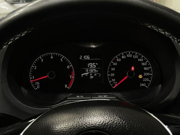 Volkswagen Polo V Рестайлинг с пробегом 2018 года, цена 730 000 рублей, 131329 км, седан, Автокод Объявления