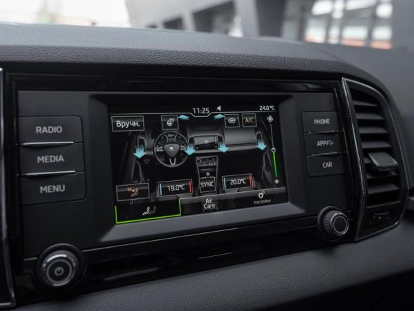 Skoda Karoq I с пробегом 2020 года, цена 2 680 000 рублей, 43980 км, внедорожник, Автокод Объявления
