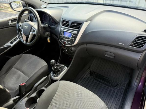 Hyundai Solaris I с пробегом 2011 года, цена 655 000 рублей, 225606 км, седан, Автокод Объявления